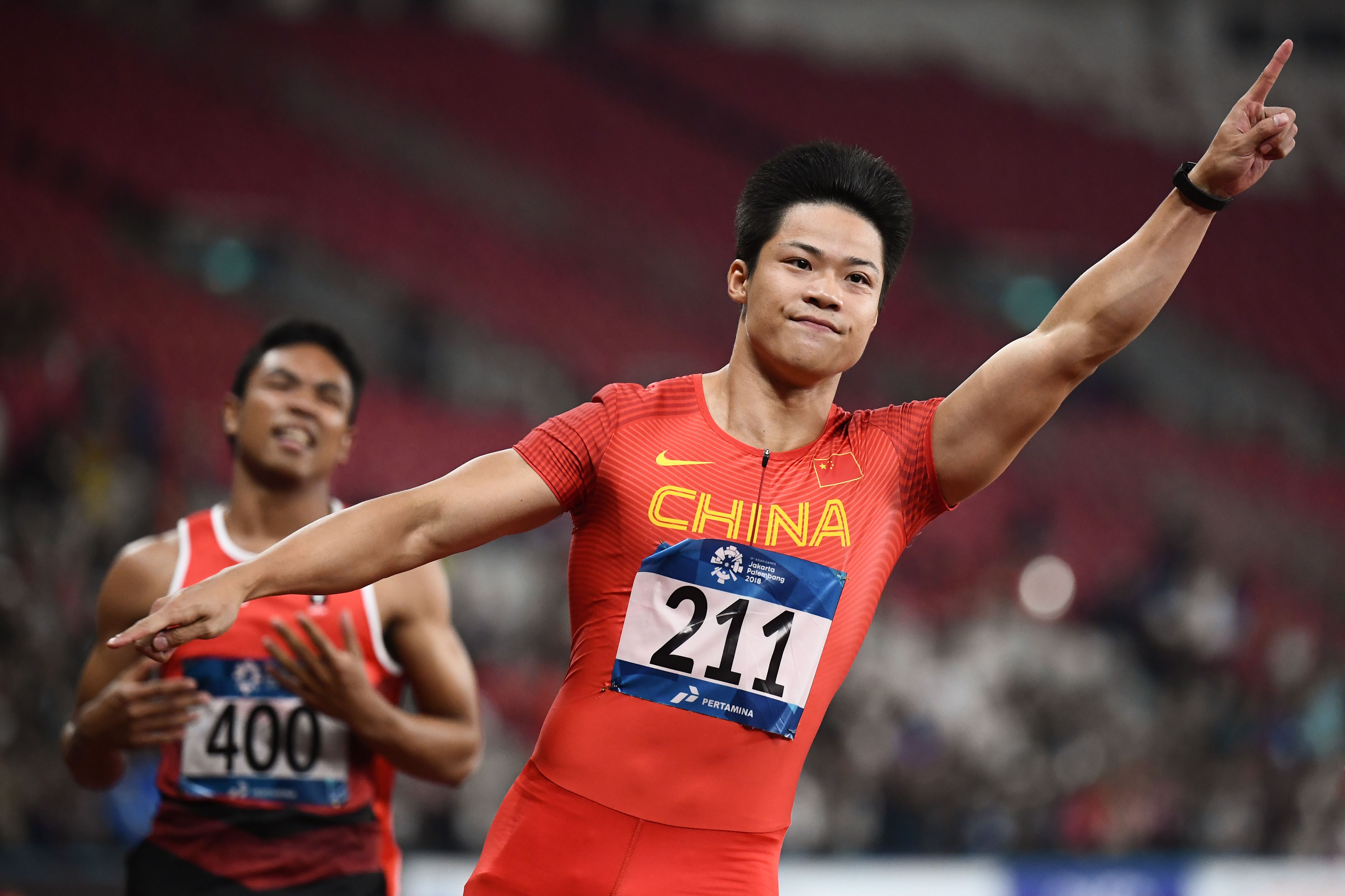 亚运会男子百米飞人决赛 苏炳添破赛会纪录夺冠