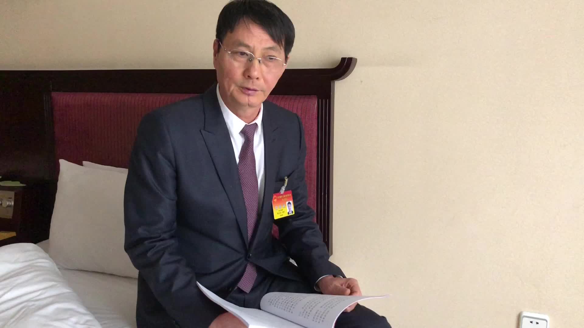 专访省人大代表,台州市书生中学党委书记,校长陶仙法