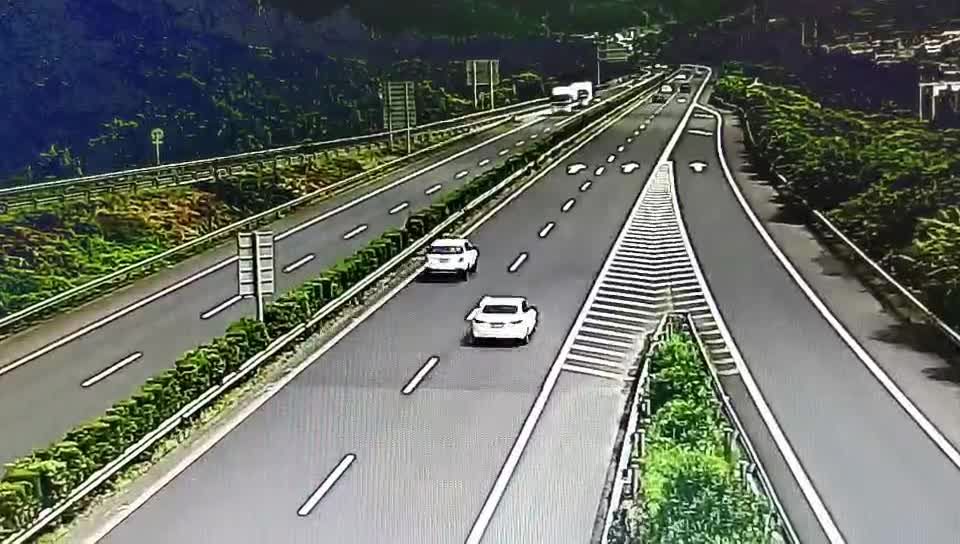 宁波舟山港有环保新招